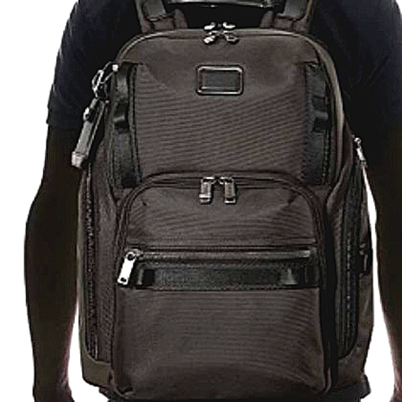 TUMI Alfa Bravo Search pack..